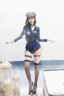 主演 艾邦·摩斯-巴克拉赫 / 乔·博恩瑟 / 阿尤·艾德维利 / 莱昂内尔·博伊斯 / 艾比·艾略特 / 马蒂·马得胜 / 杰瑞米·艾伦·怀特 / 莉莎·科伦-扎亚斯 / 马琳·爱尔兰 / 吉莉安·雅各布斯 / Nation Sage Henrikson / T.J. Jagodowski / Elisha Evans / Richard Gomez / Lisa Beasley